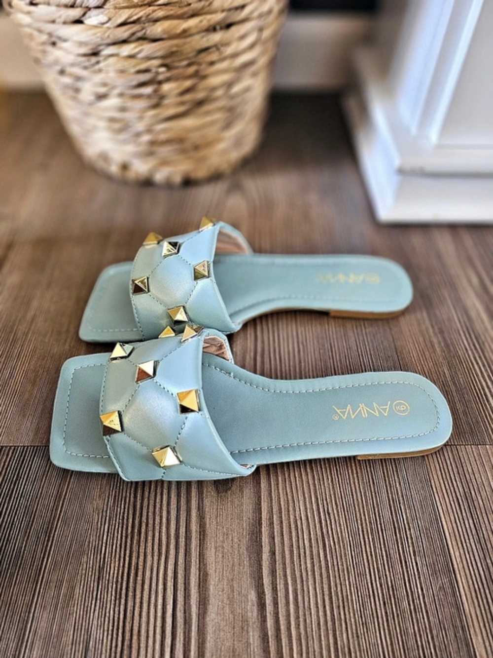 ANNA New Gold Studded Slide Sandals in Turquoise Blue Size 9 - Picture 3 of 4